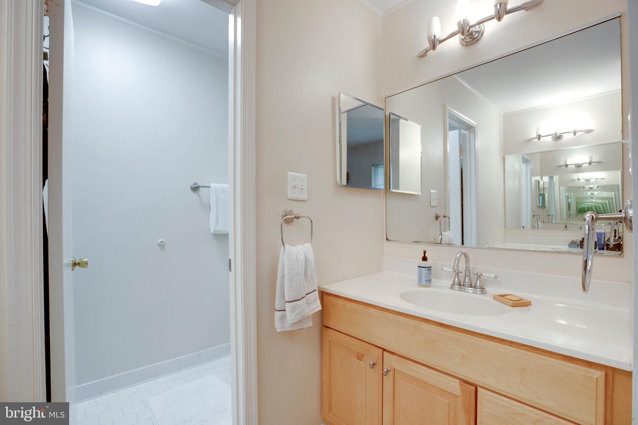 LEXINGTON ESTATES - Residential