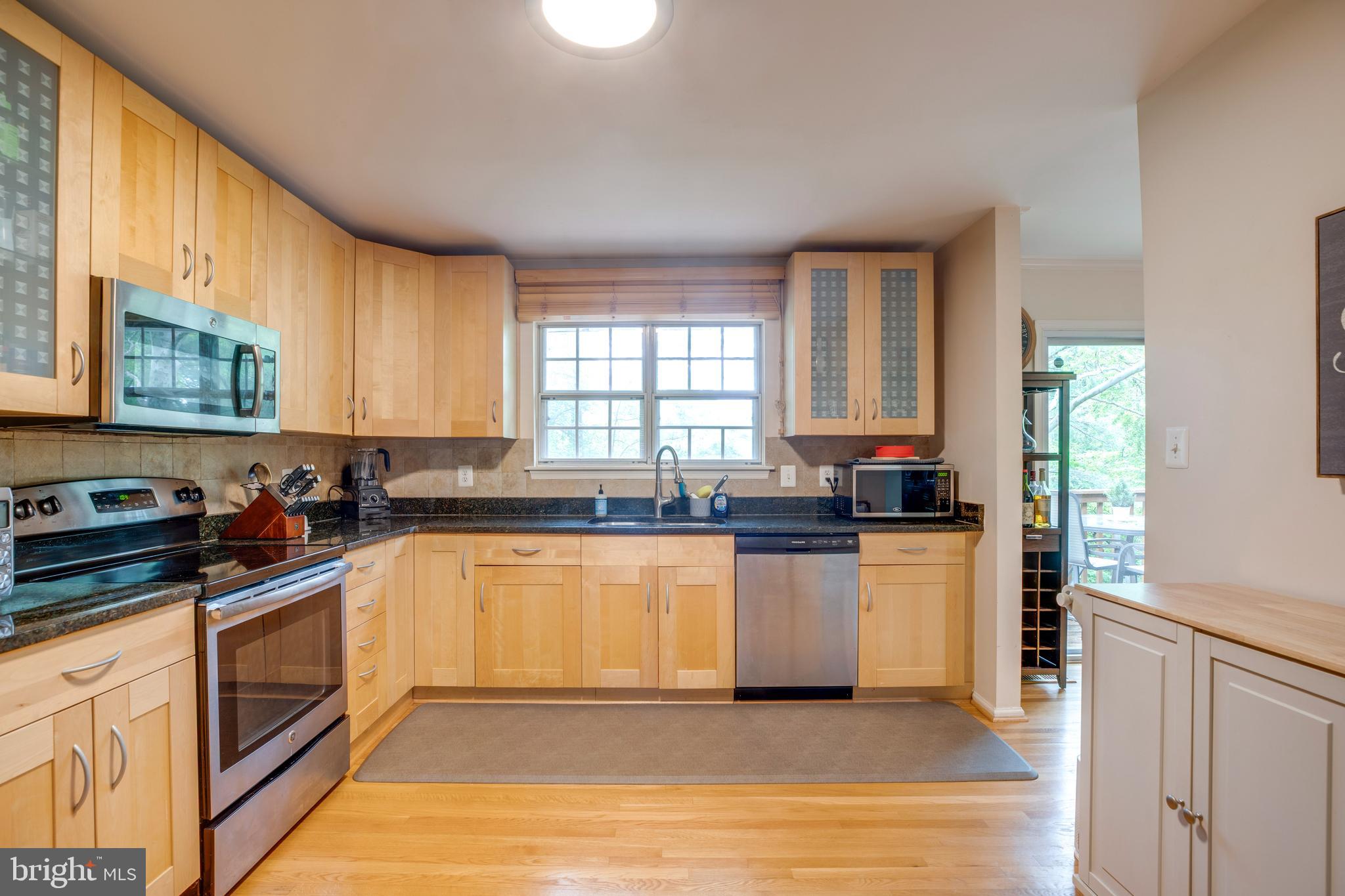 LEXINGTON ESTATES - Residential