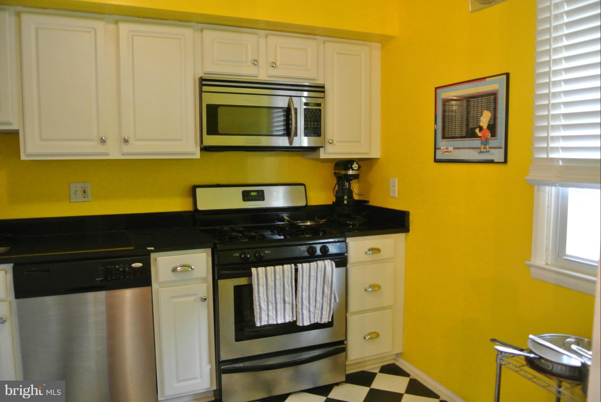 VILLAGES AT HOMELAND - Residential