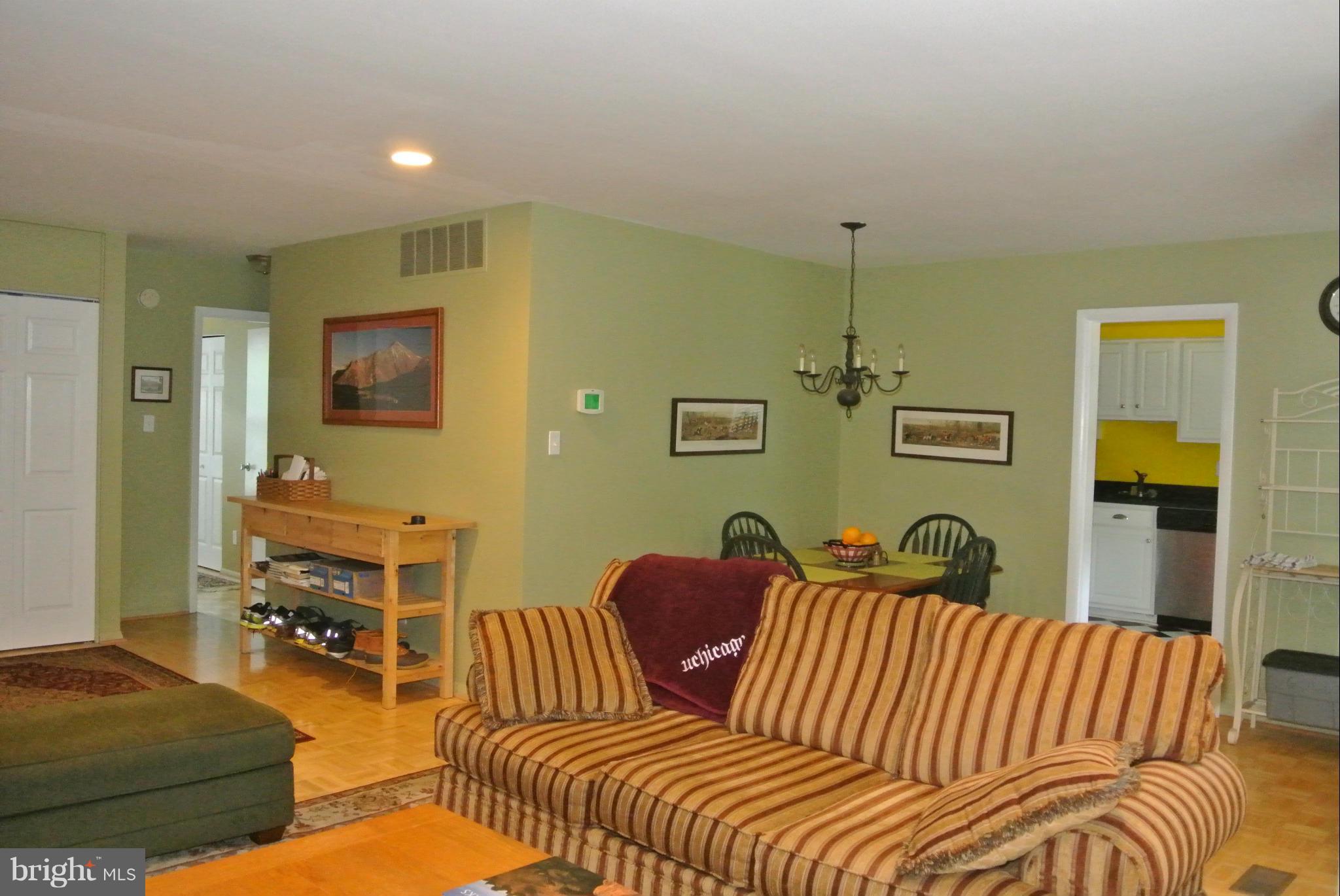 VILLAGES AT HOMELAND - Residential