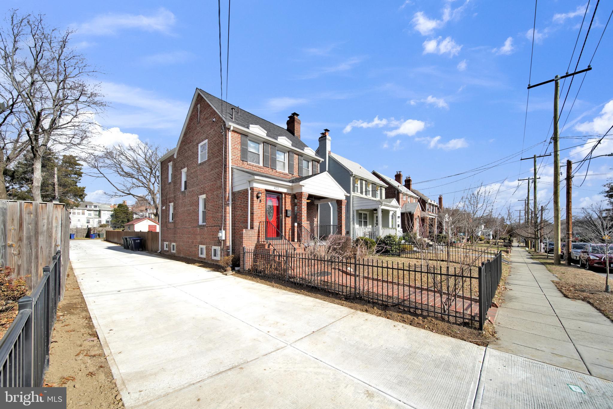 423 QUACKENBOS STREET NW