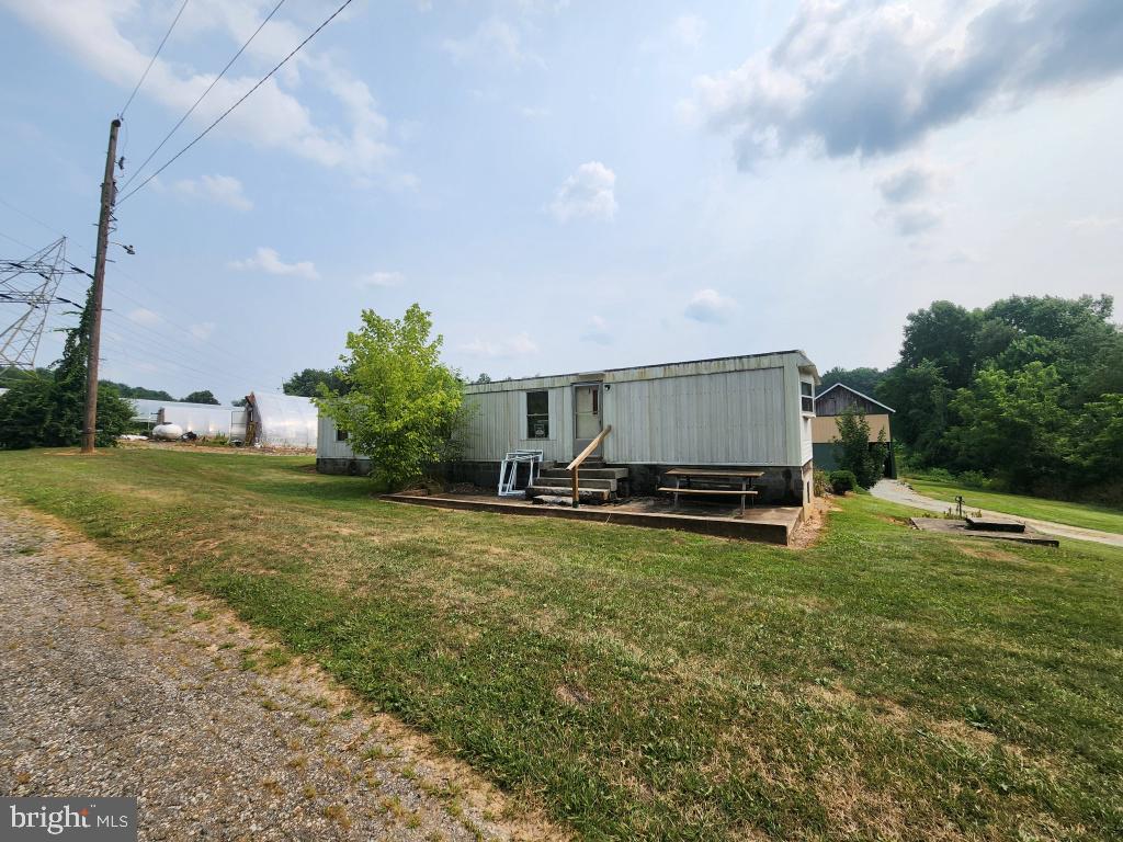 36 OLD RIVER ROAD