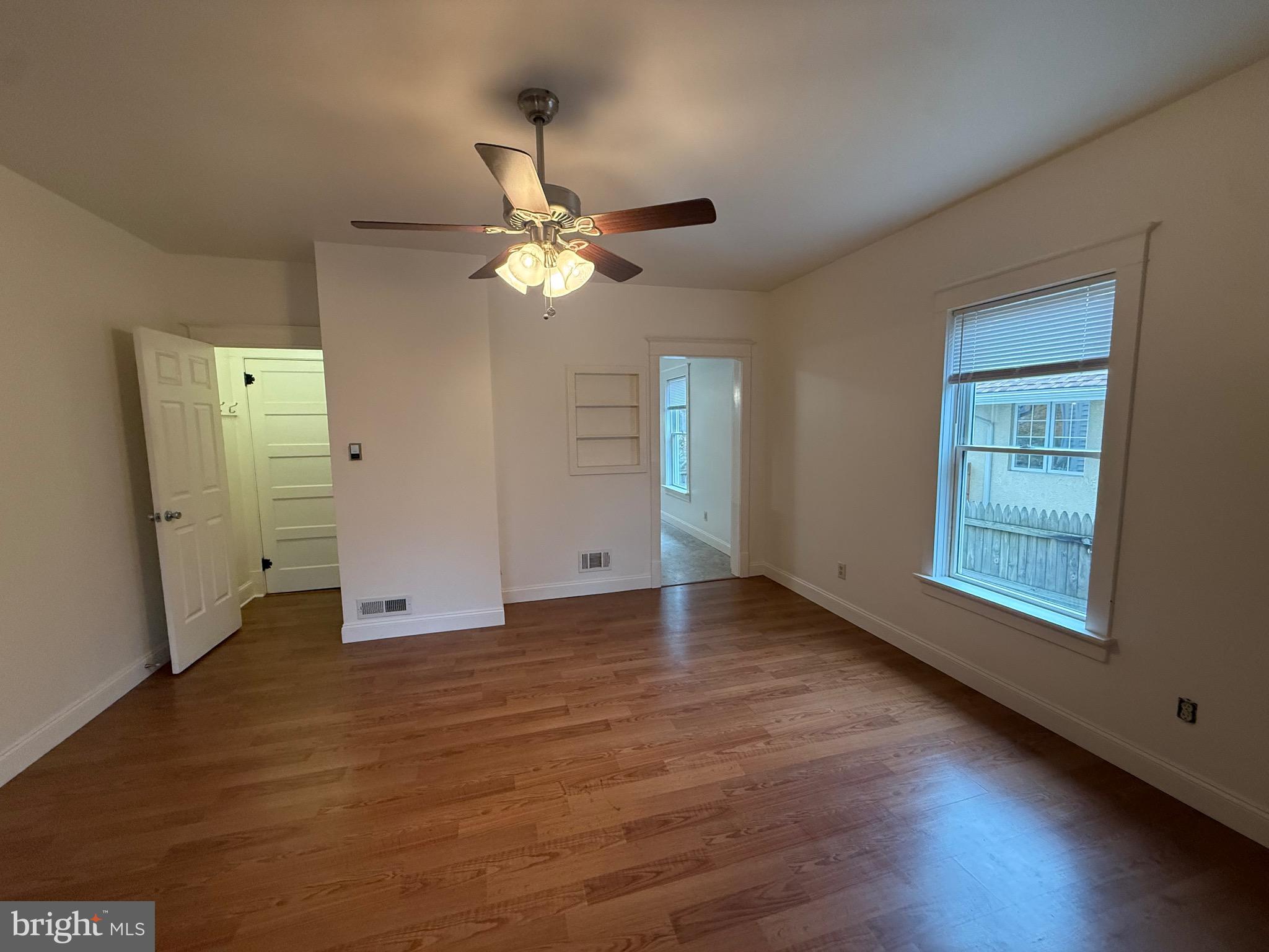 WILLOW GROVE - Residential Lease