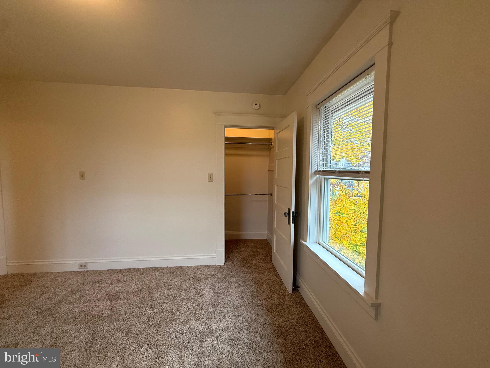 WILLOW GROVE - Residential Lease