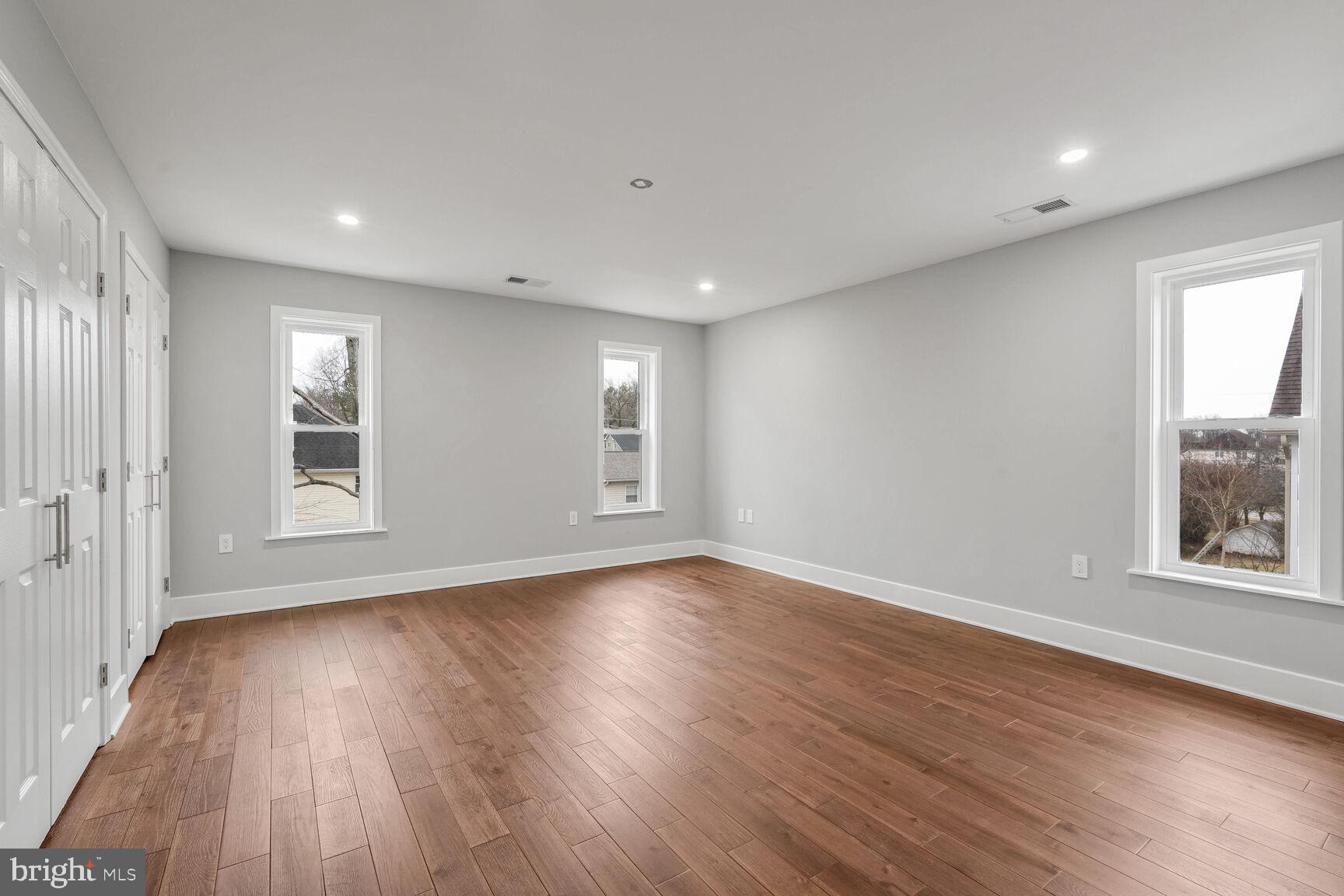 BRISTOW - Residential Lease