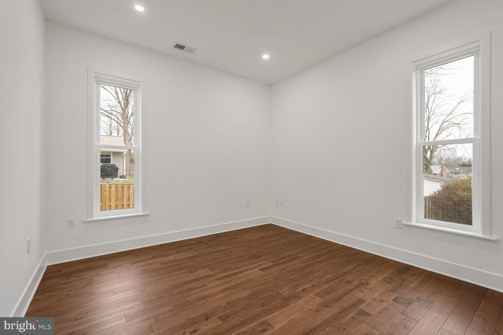 BRISTOW - Residential Lease