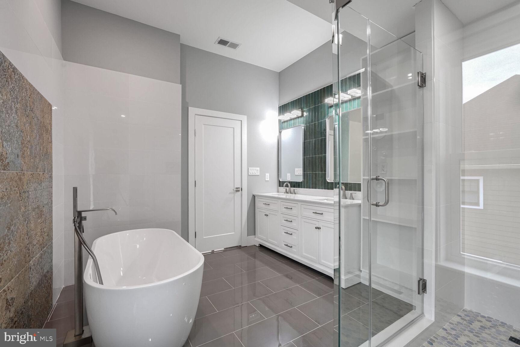 BRISTOW - Residential Lease