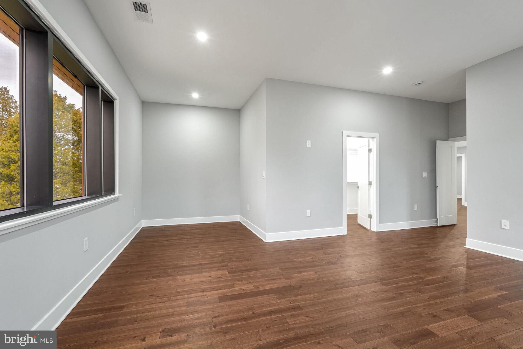 BRISTOW - Residential Lease