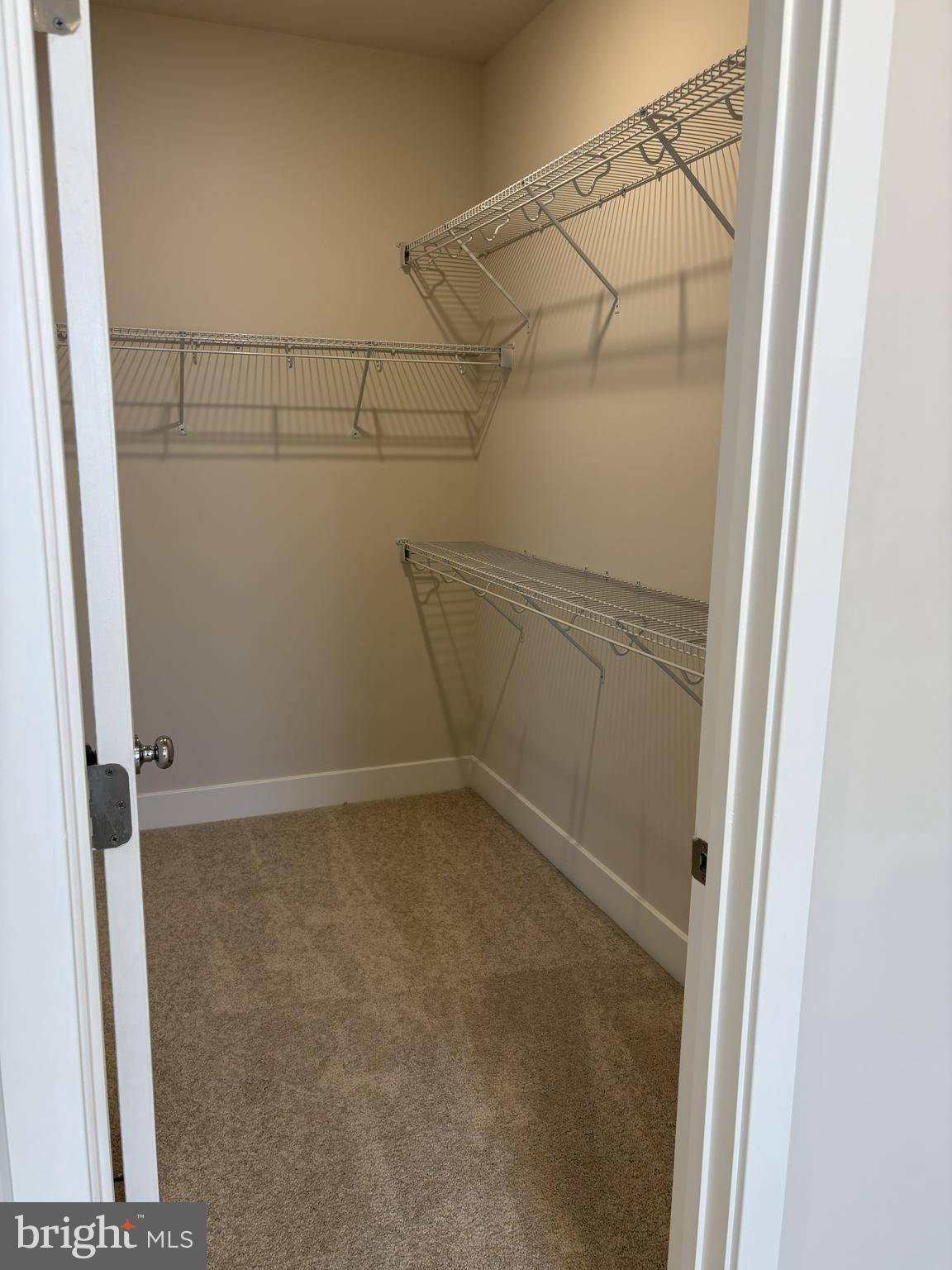 PELICAN POINT - Residential