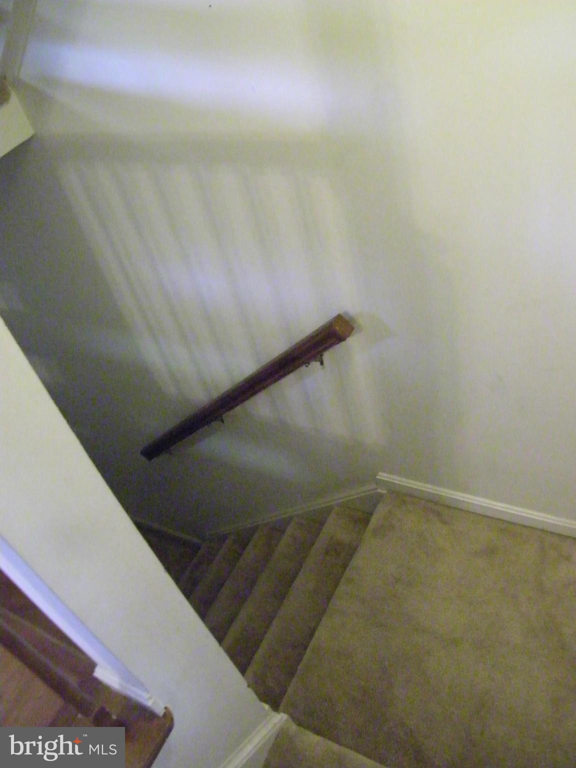 WHISPERING WOODS - Residential