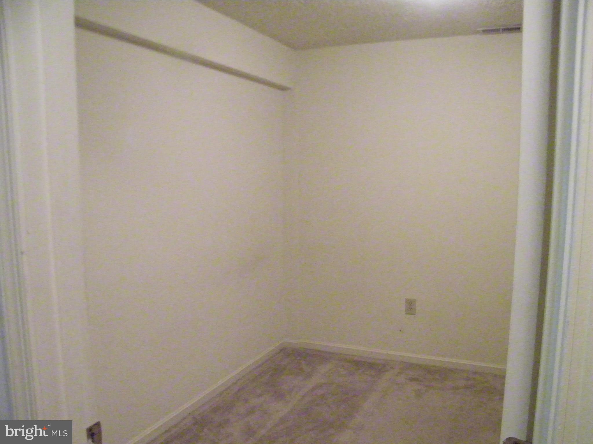 WHISPERING WOODS - Residential