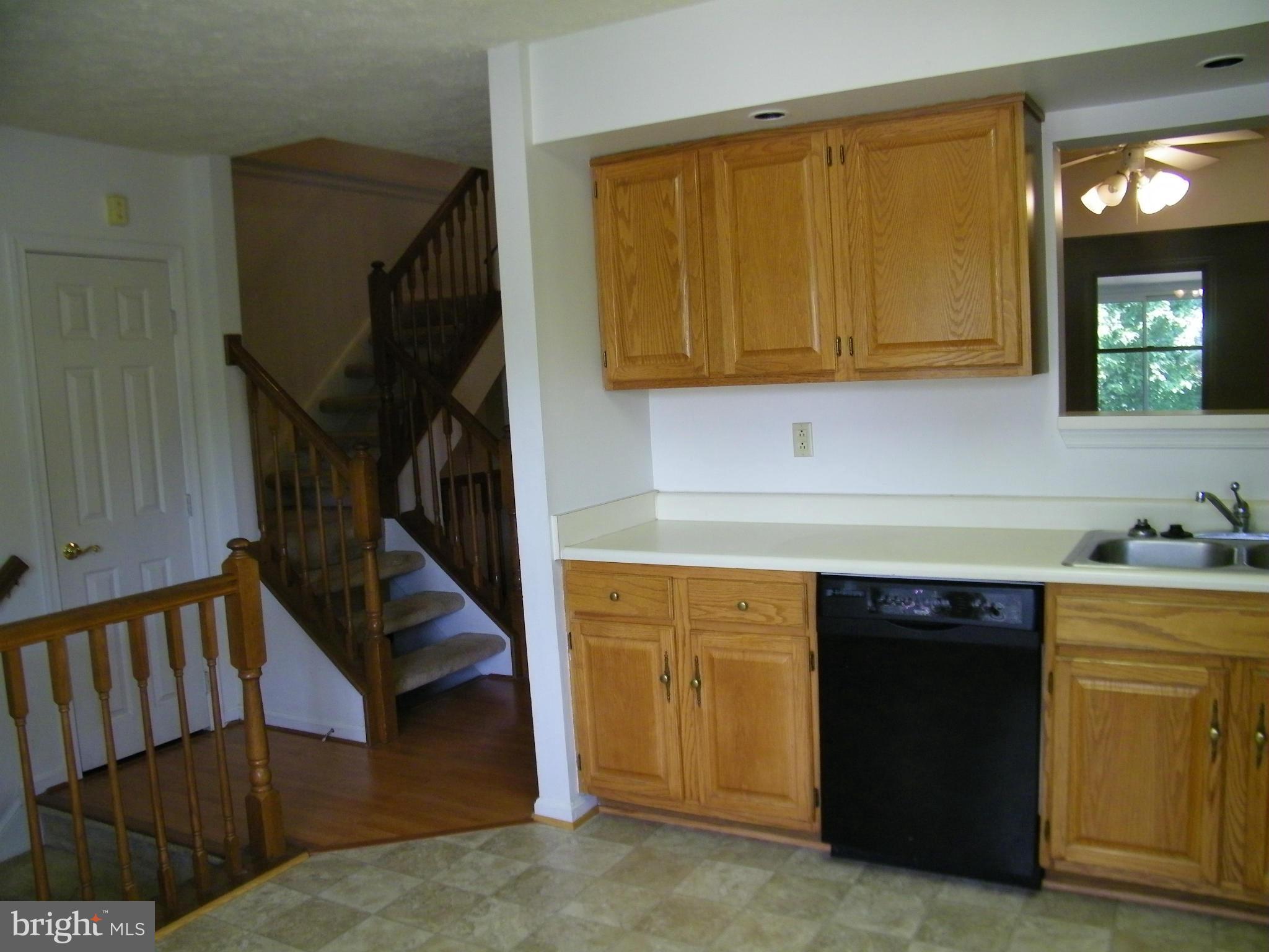 WHISPERING WOODS - Residential