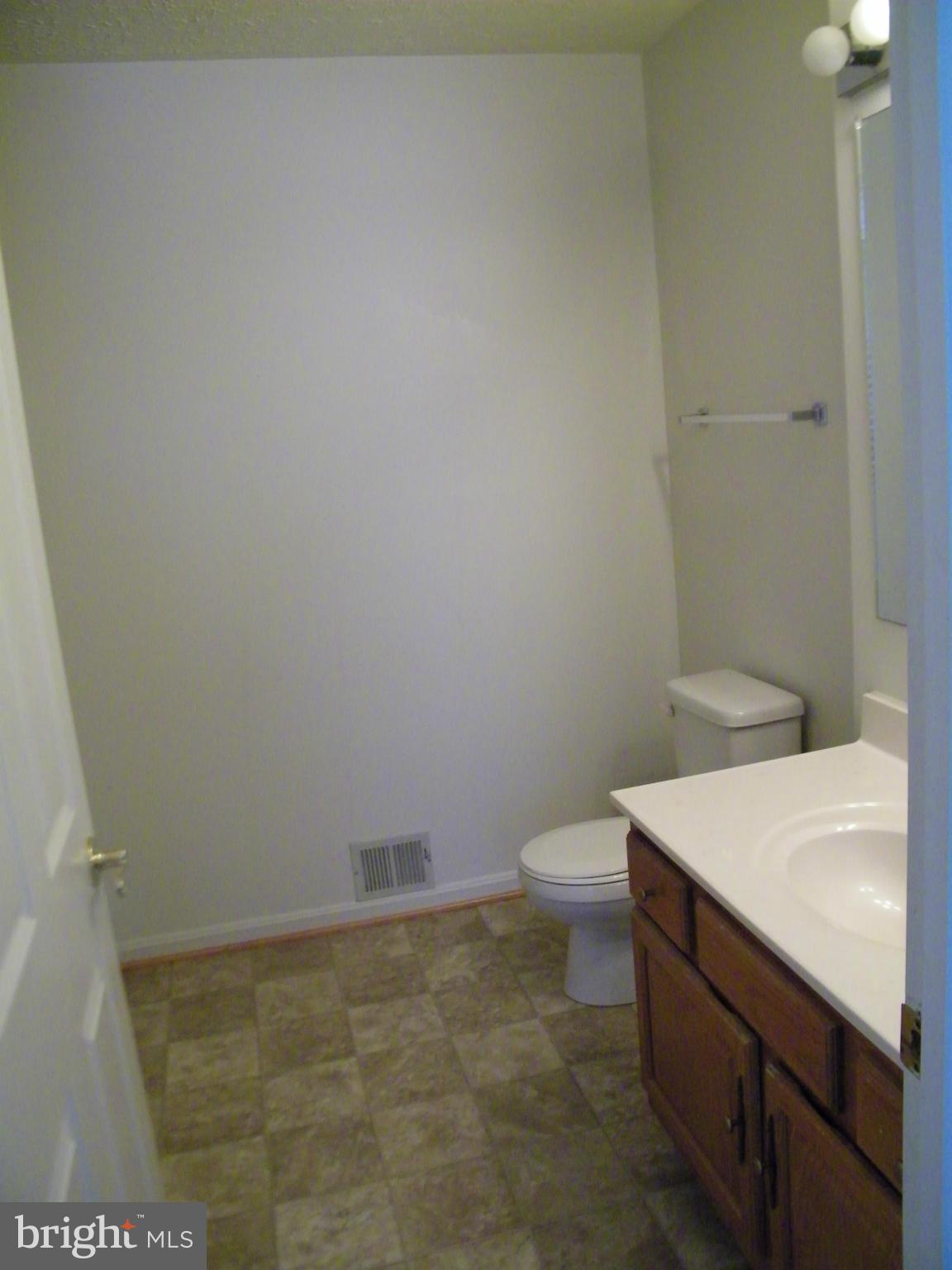 WHISPERING WOODS - Residential