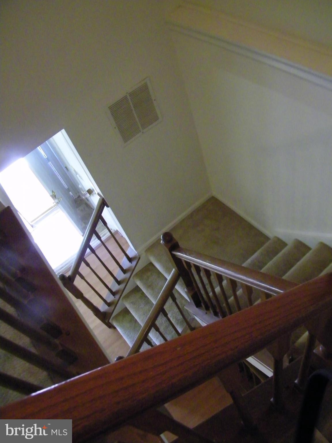 WHISPERING WOODS - Residential