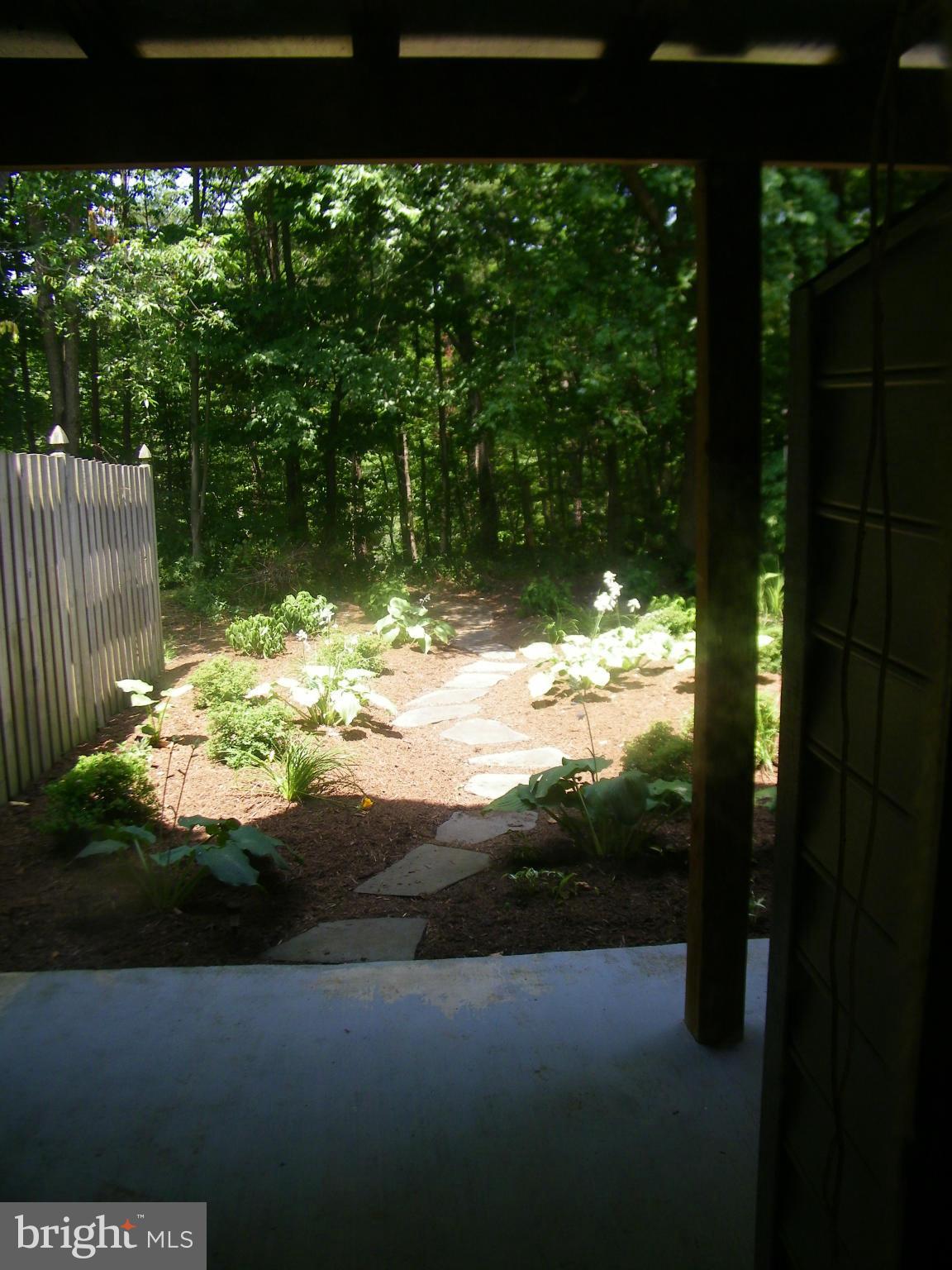 WHISPERING WOODS - Residential