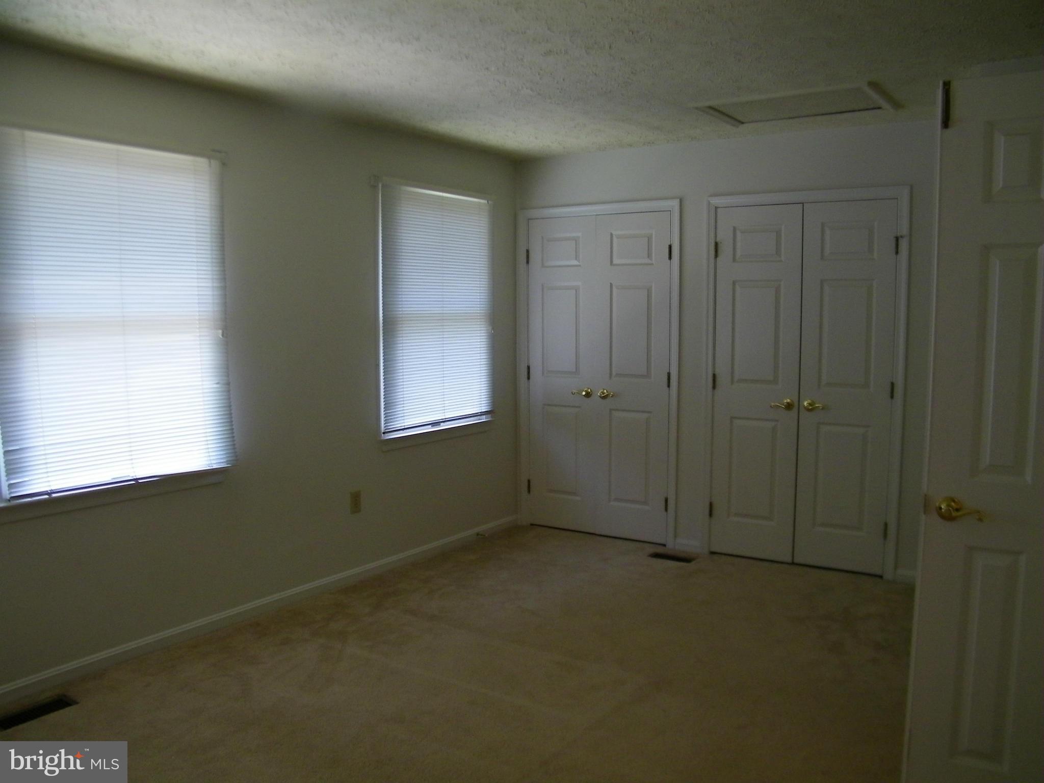 WHISPERING WOODS - Residential