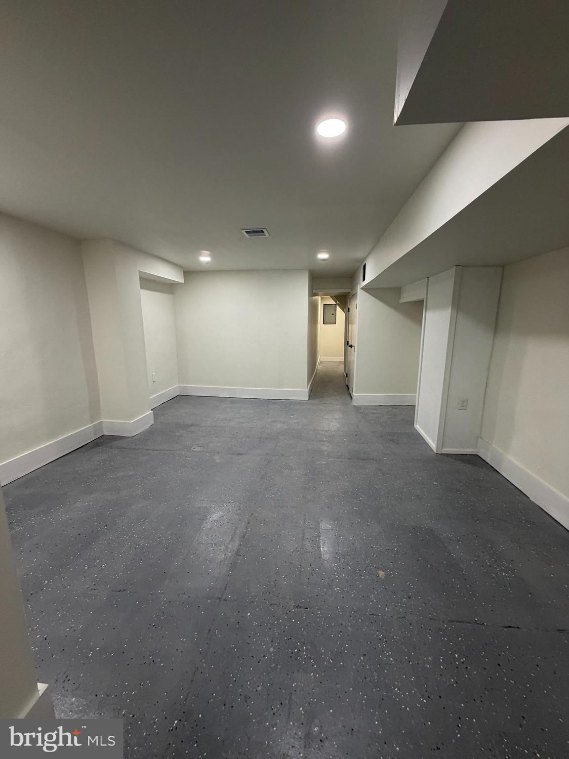 WEST OAK LANE - Residential