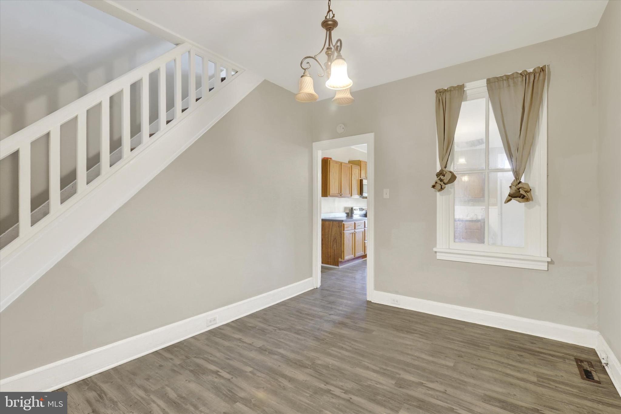 554 S 2ND STREET