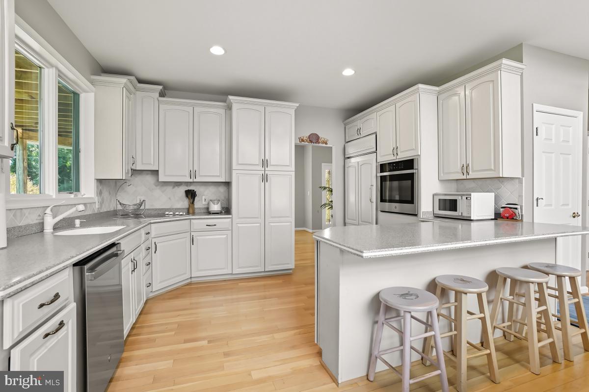 WEST TWIN RIVER - Residential