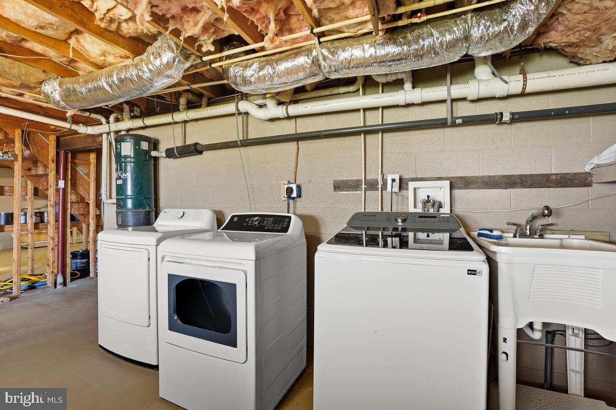 WEST TWIN RIVER - Residential