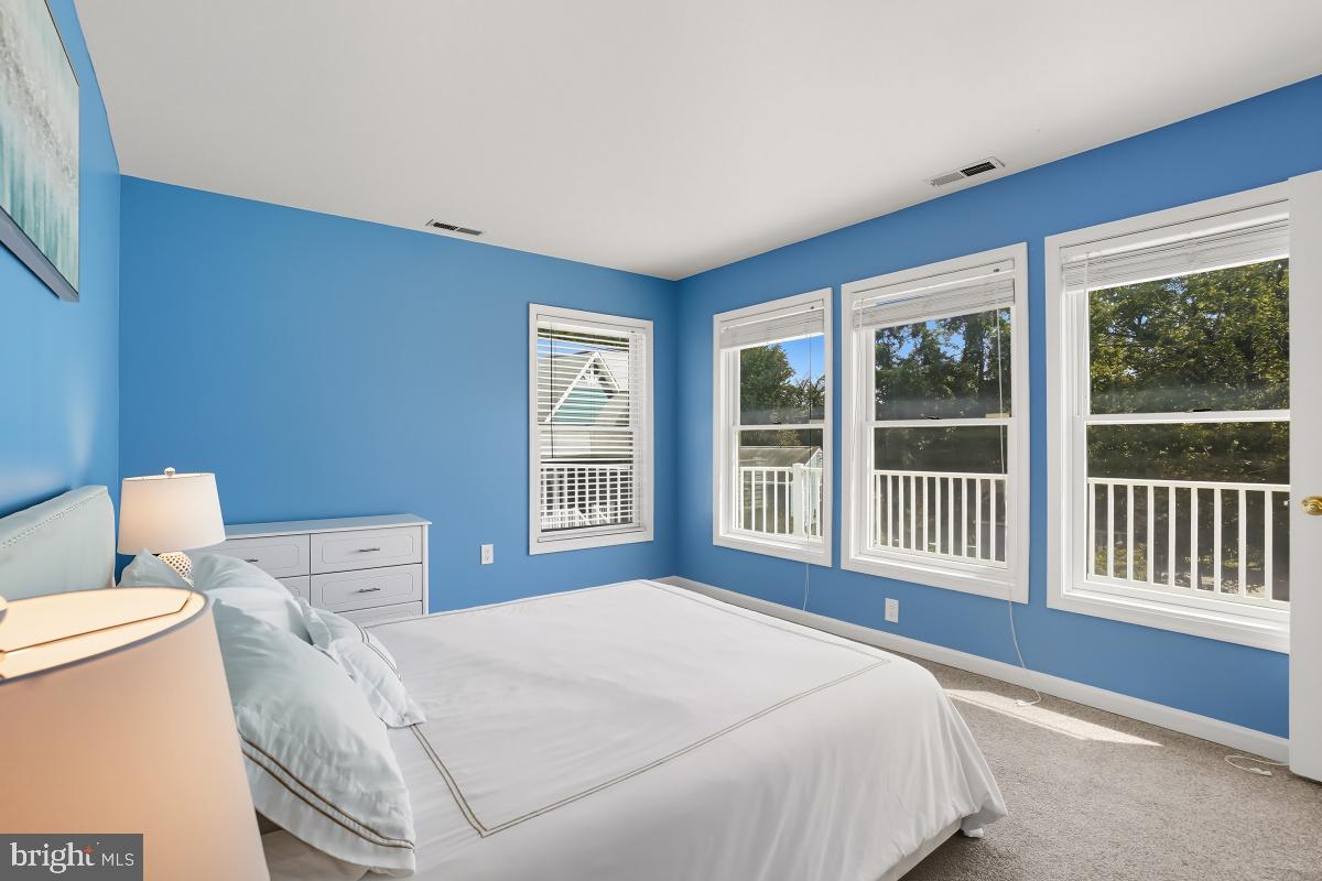 WEST TWIN RIVER - Residential