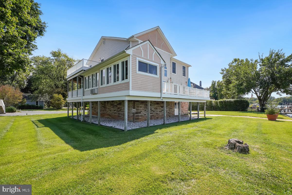 WEST TWIN RIVER - Residential