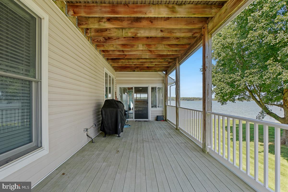 WEST TWIN RIVER - Residential