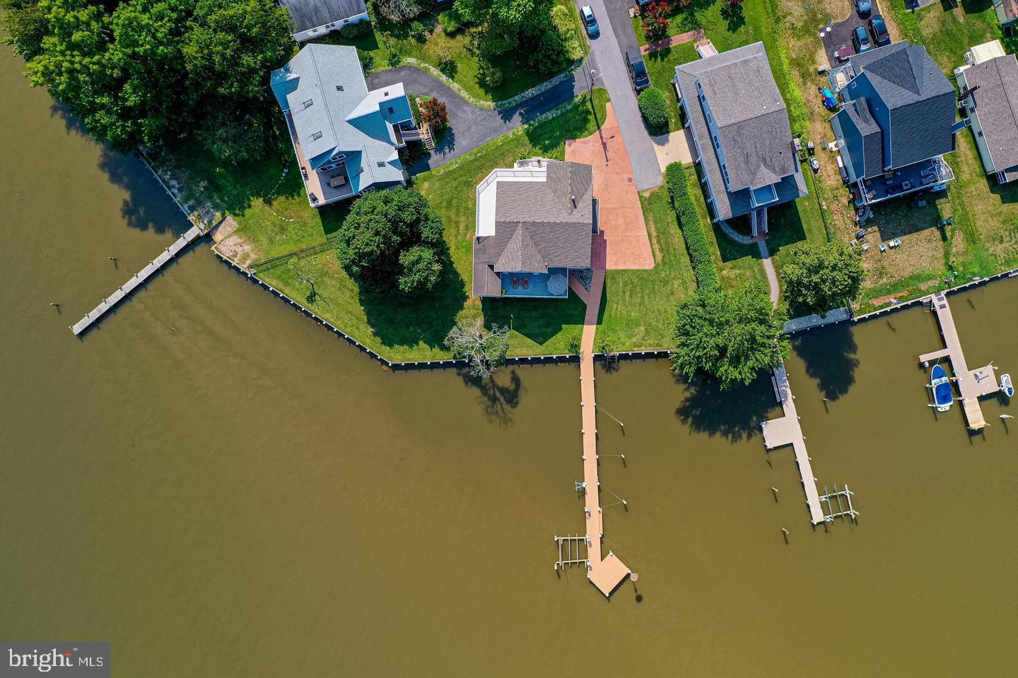 WEST TWIN RIVER - Residential