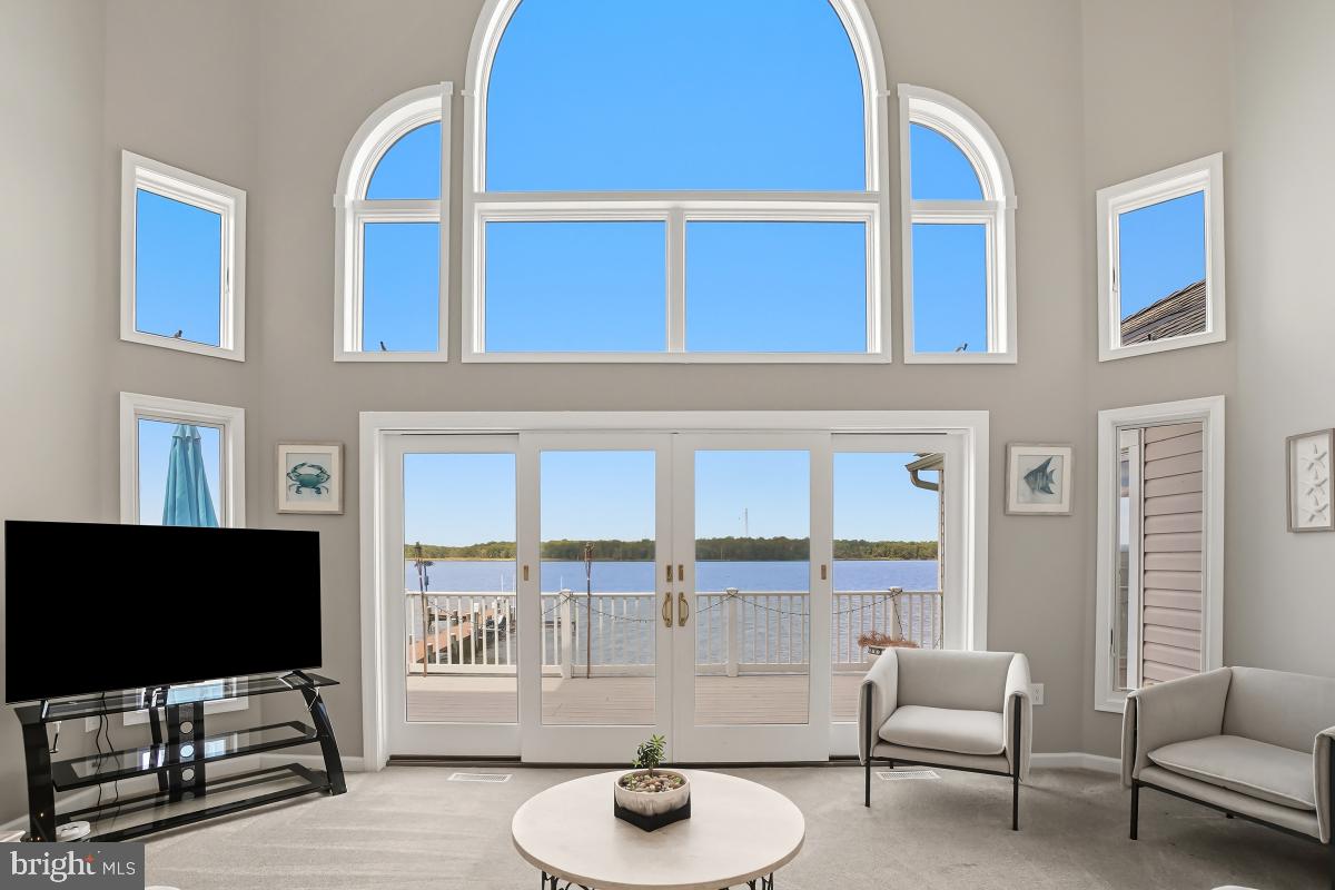 WEST TWIN RIVER - Residential