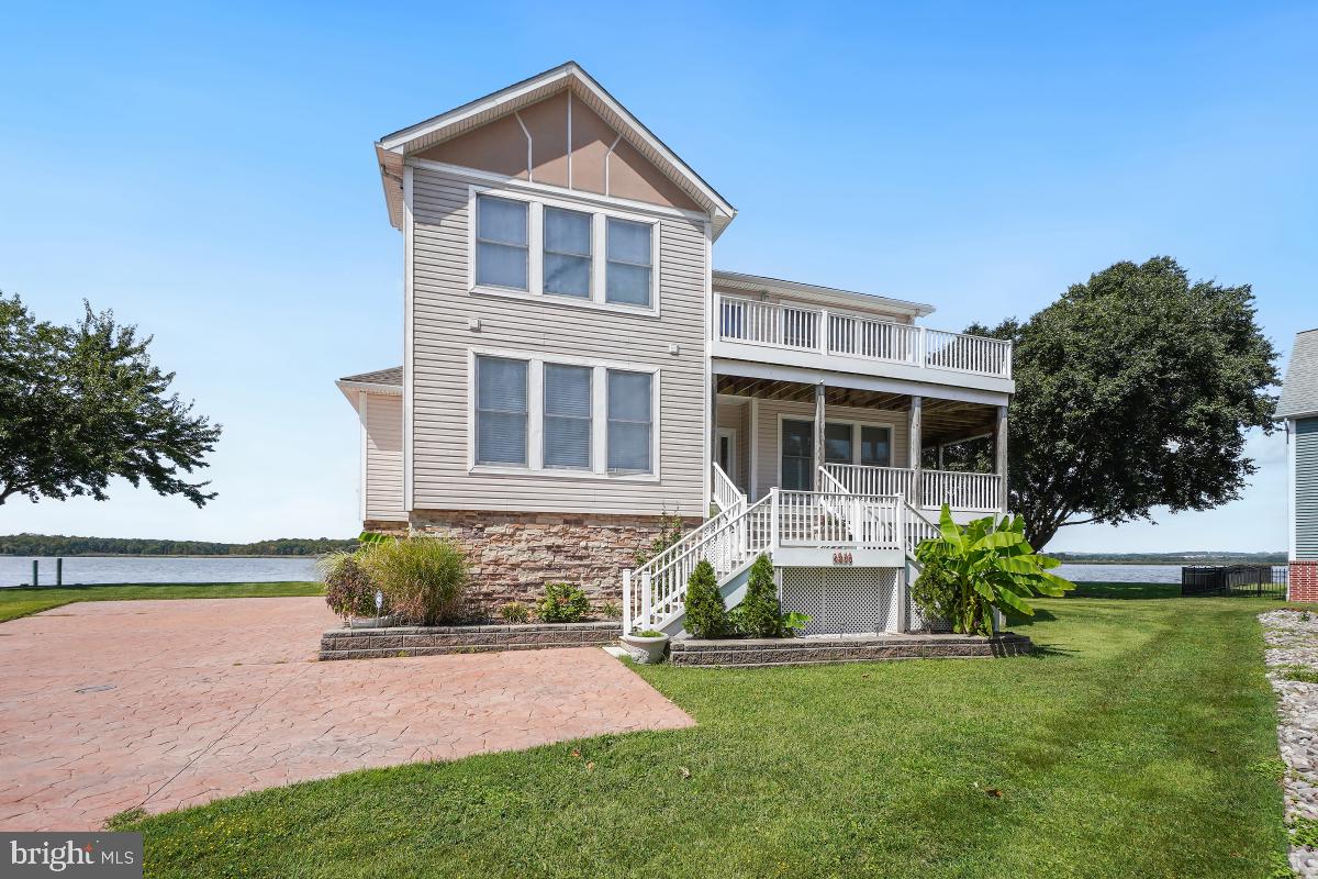 WEST TWIN RIVER - Residential