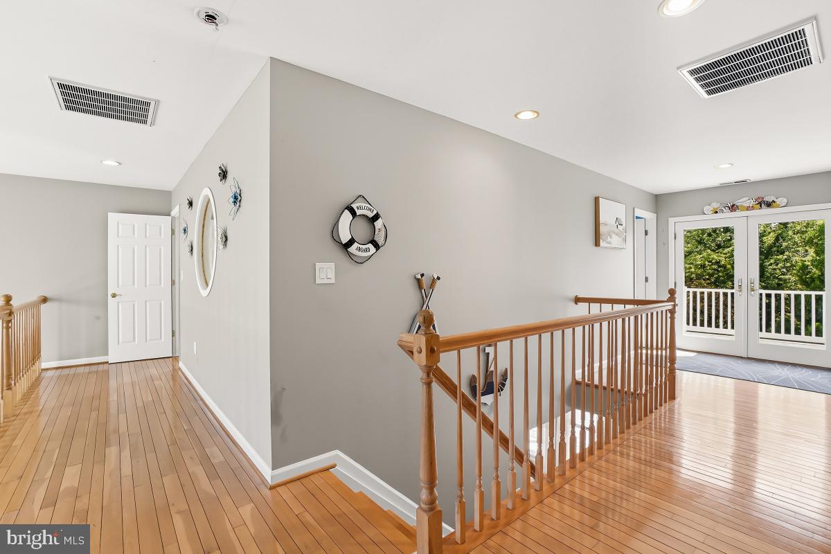 WEST TWIN RIVER - Residential