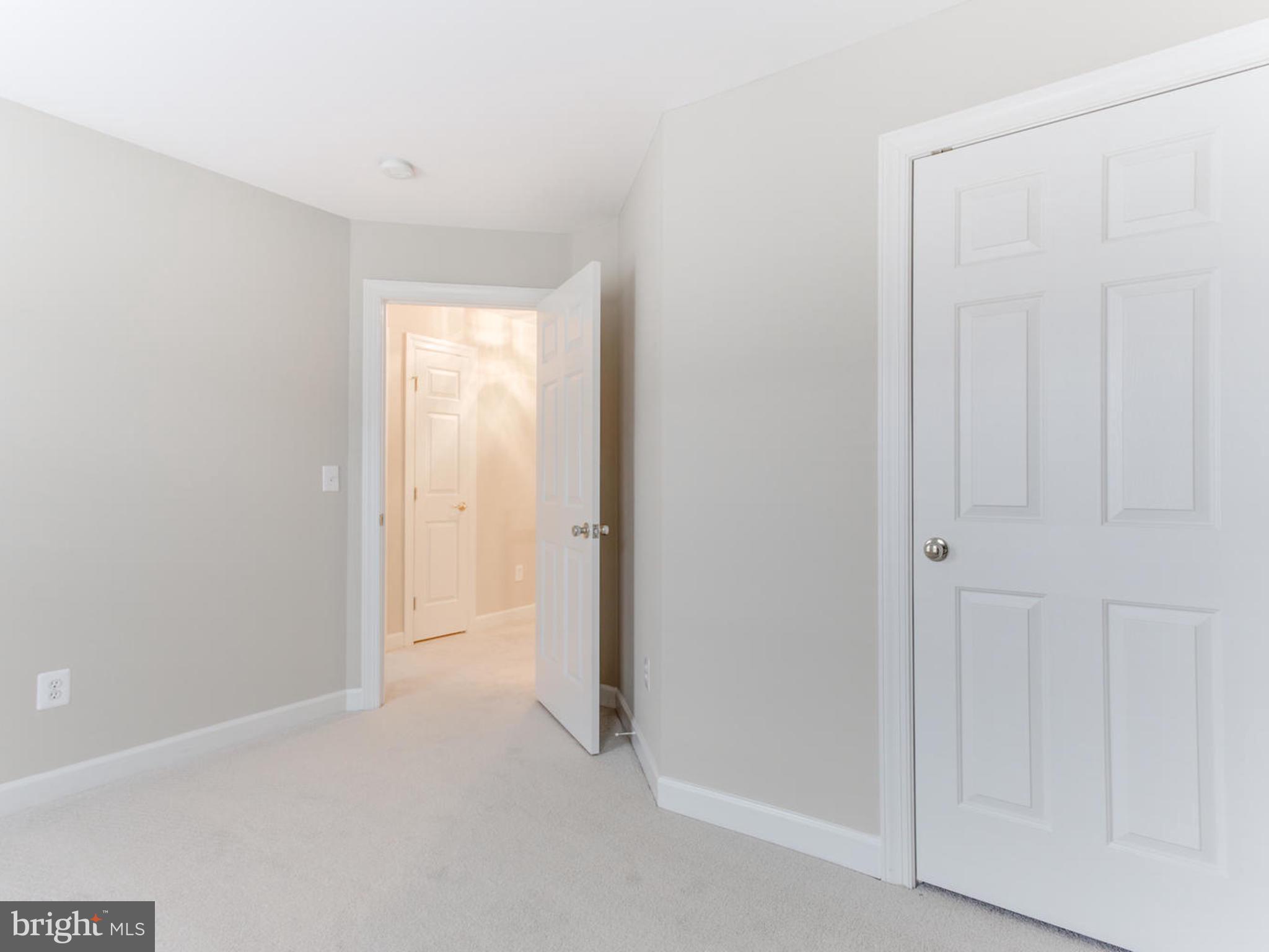 RIVER CREEK - Residential Lease