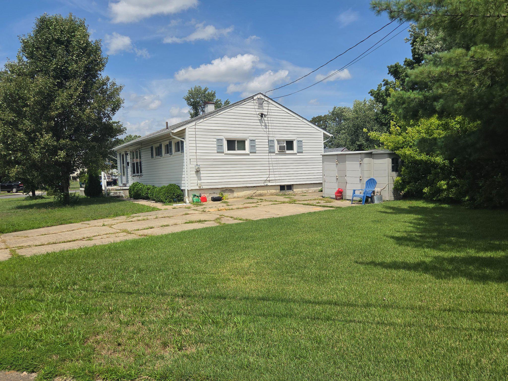 21 ROCKLAND TERRACE
