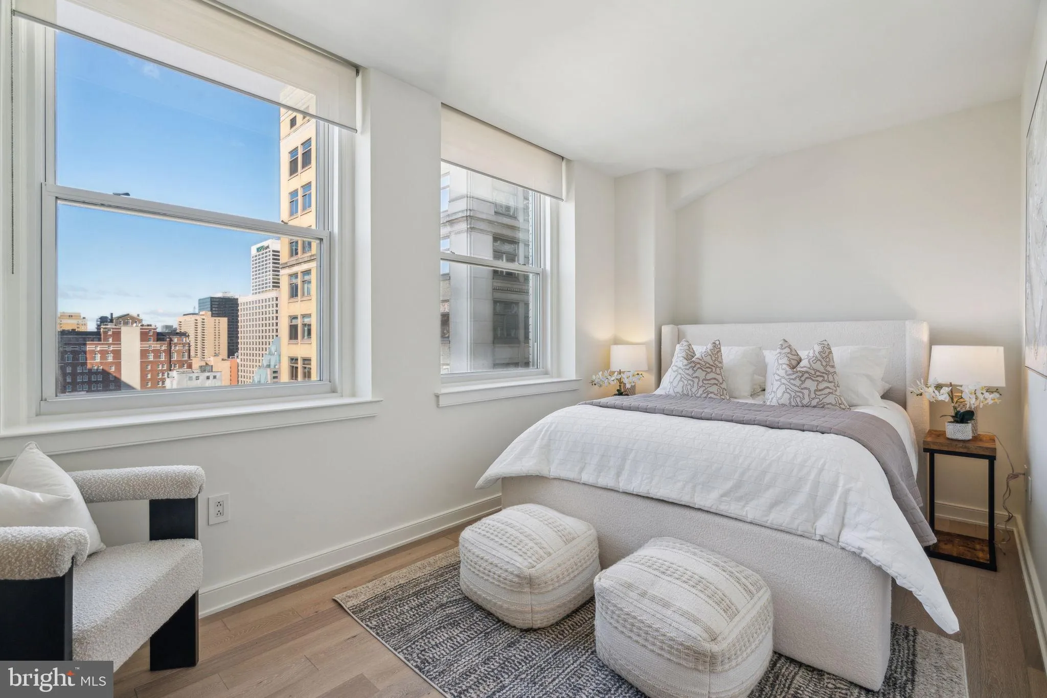 Philadelphia, Pennsylvania 19102, United States, 2 Bedrooms Bedrooms, ,2 BathroomsBathrooms,Residential,Contingent,86562