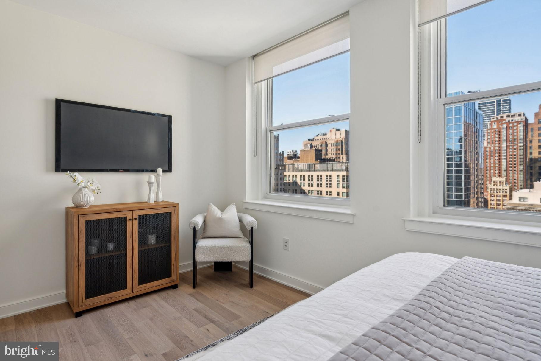 AVENUE OF THE ARTS - Residential