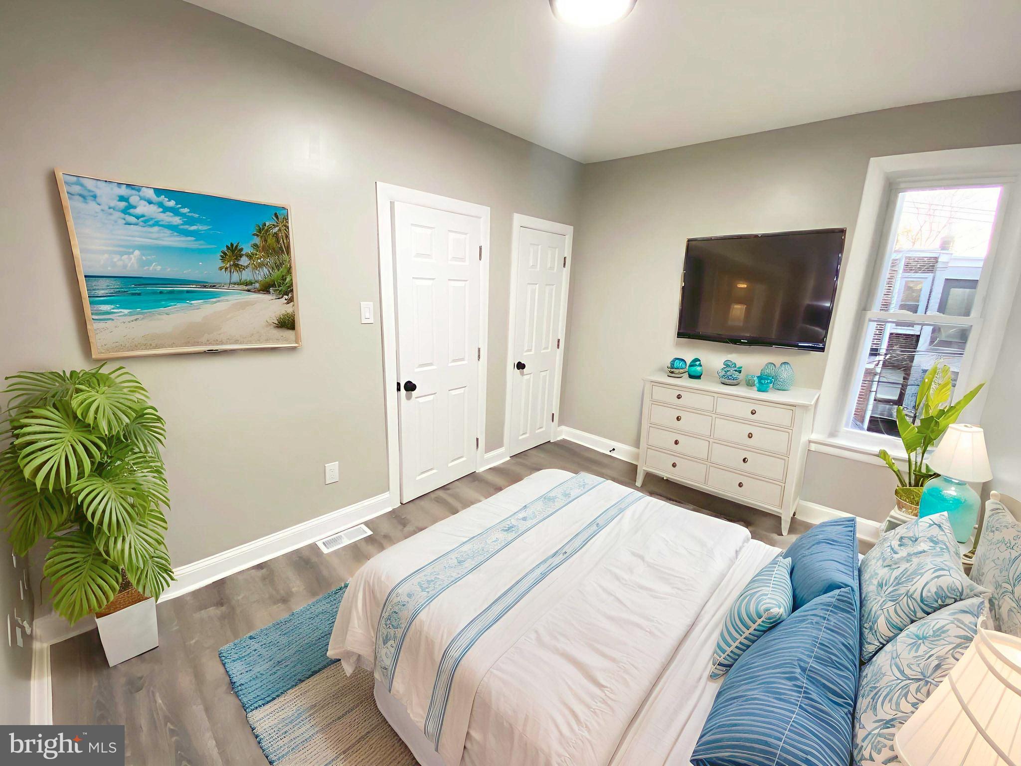 PORT RICHMOND - Residential