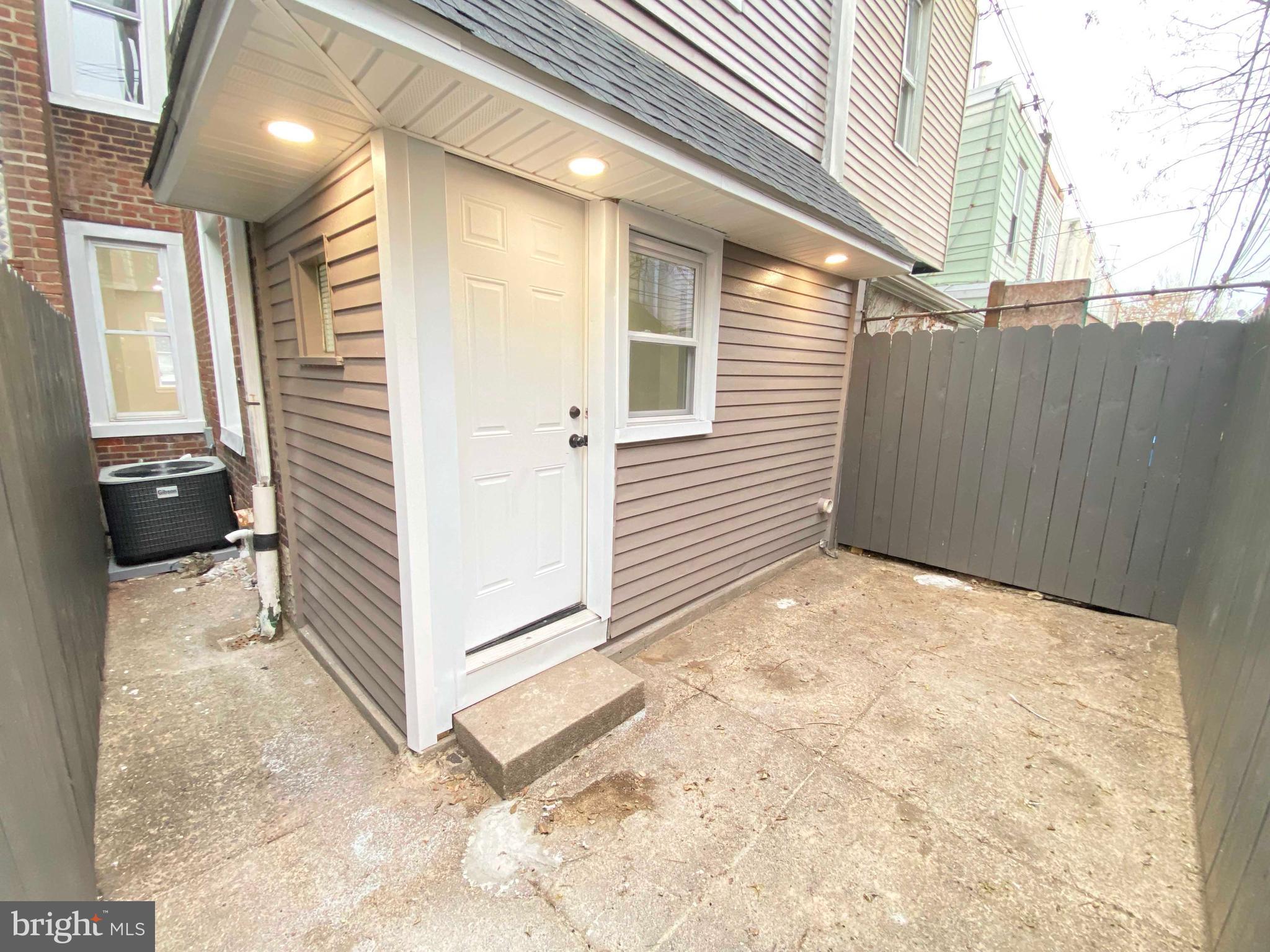 PORT RICHMOND - Residential