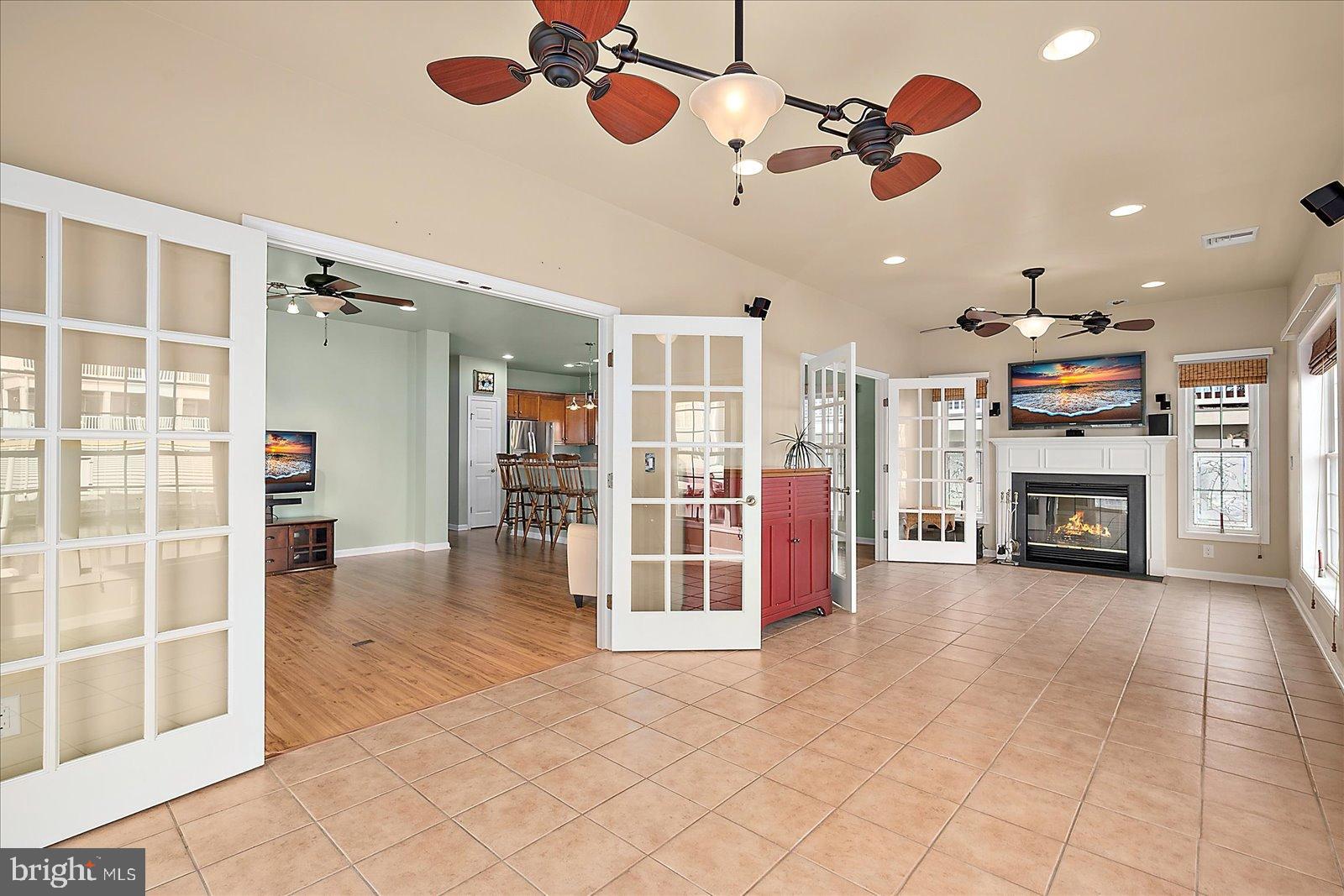 CAPE WINDSOR - Residential