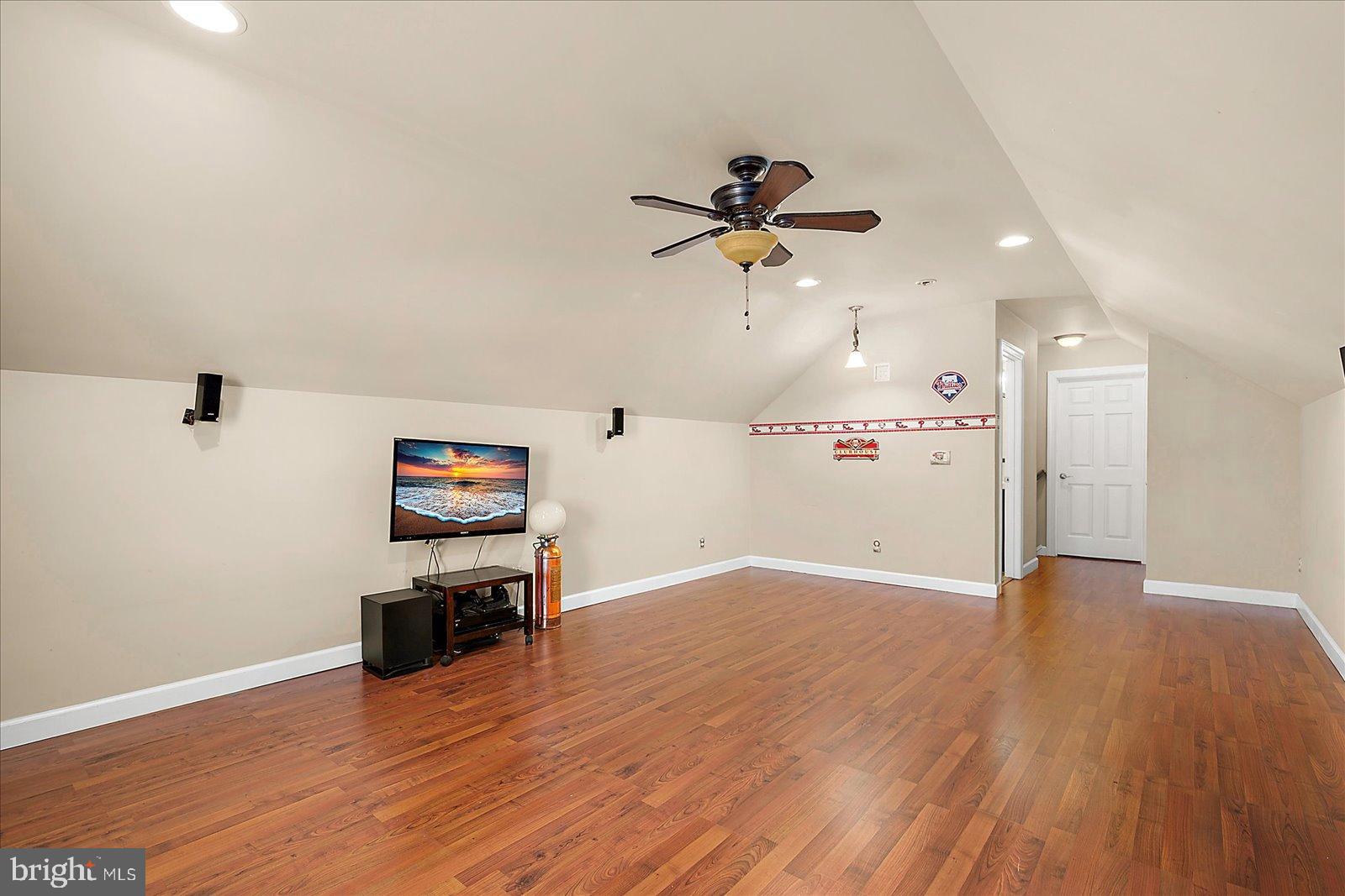 CAPE WINDSOR - Residential