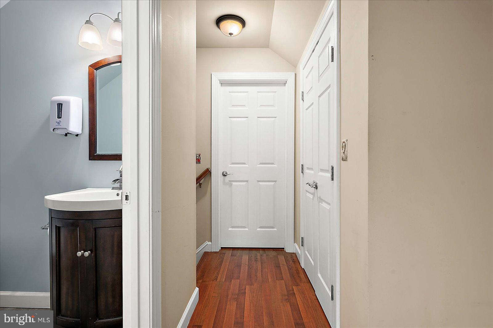 CAPE WINDSOR - Residential