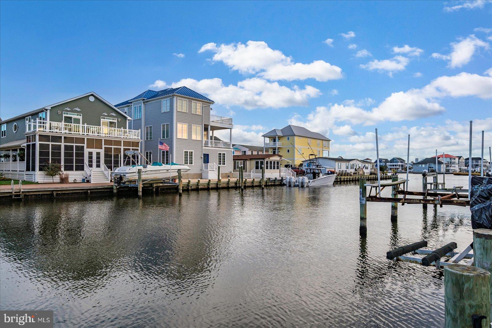 CAPE WINDSOR - Residential