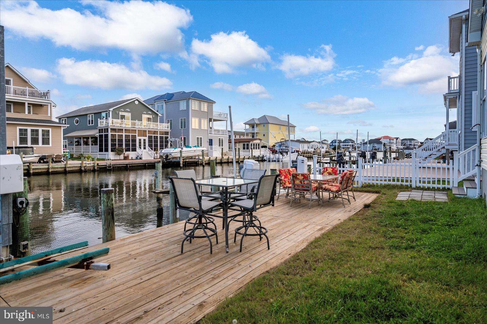 CAPE WINDSOR - Residential