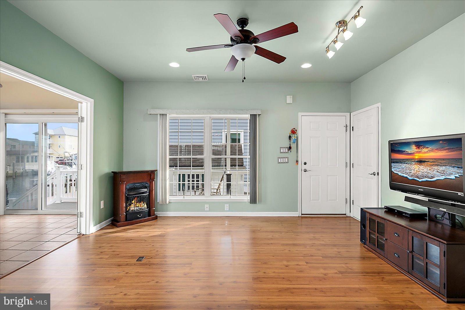 CAPE WINDSOR - Residential