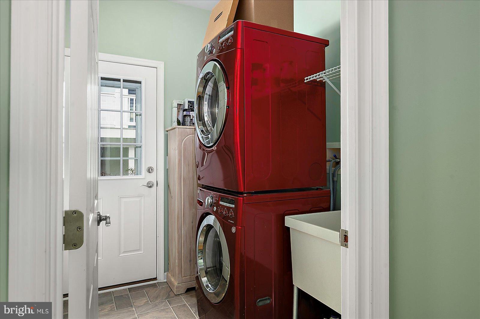 CAPE WINDSOR - Residential