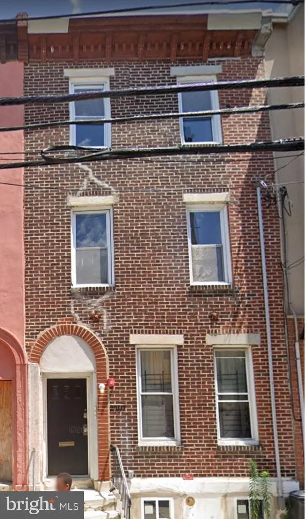 2007 N 17th Street, Philadelphia, PA 19121
