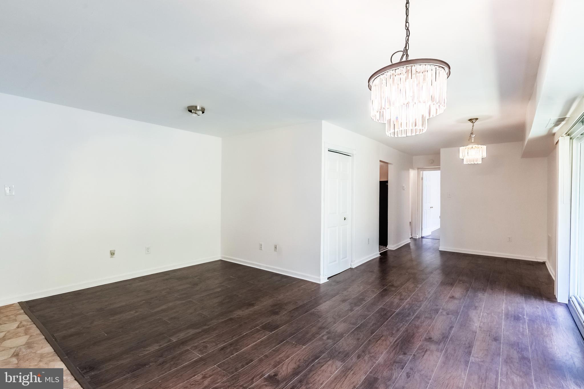 HUNTCREST CONDOMINIUM - Residential