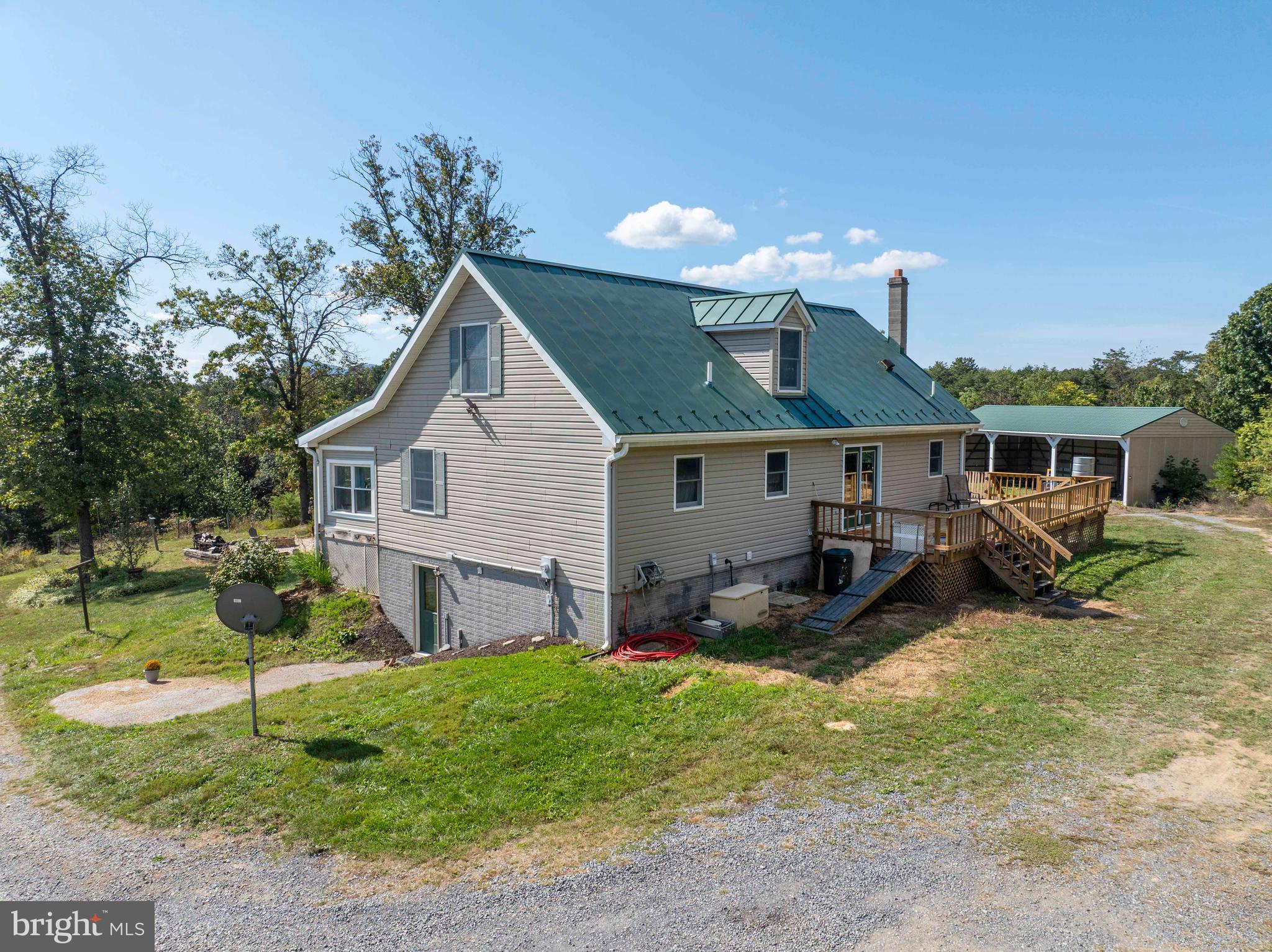 25 MCDANIEL LANE