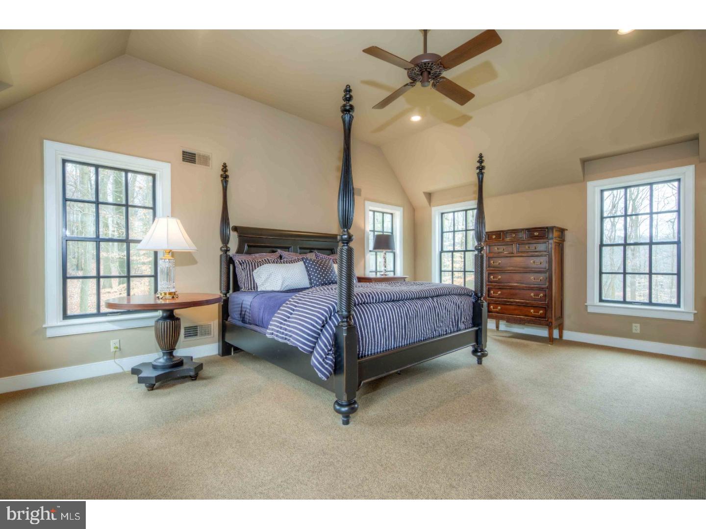 COLONIAL VILLAGE - Residential