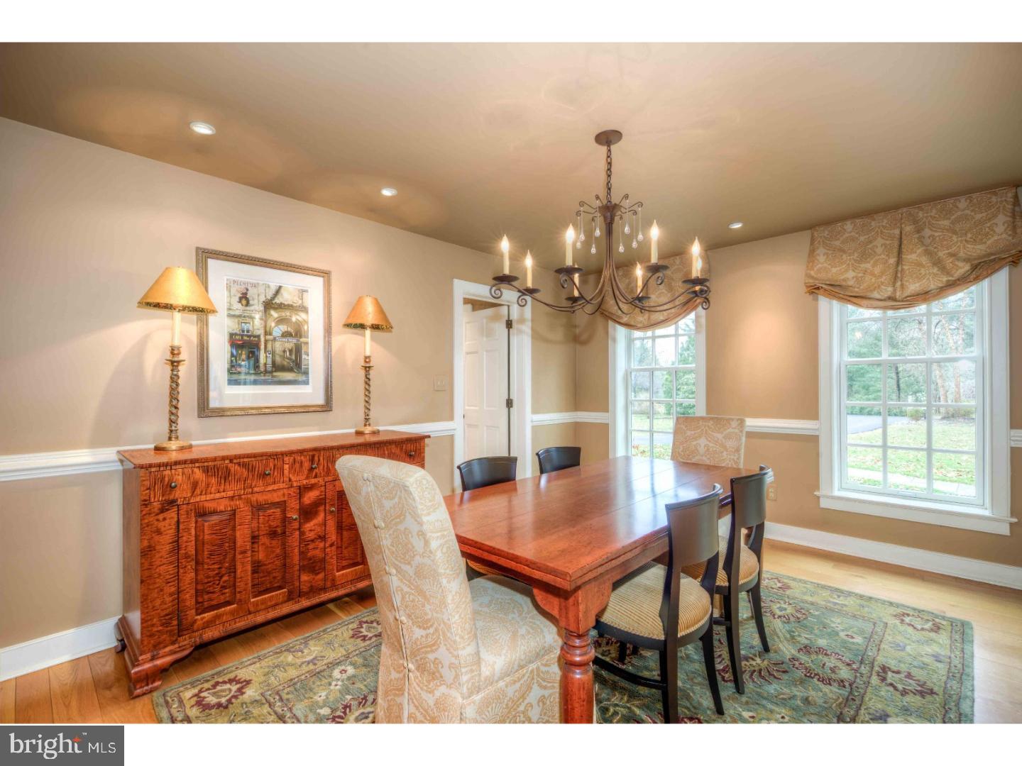 COLONIAL VILLAGE - Residential