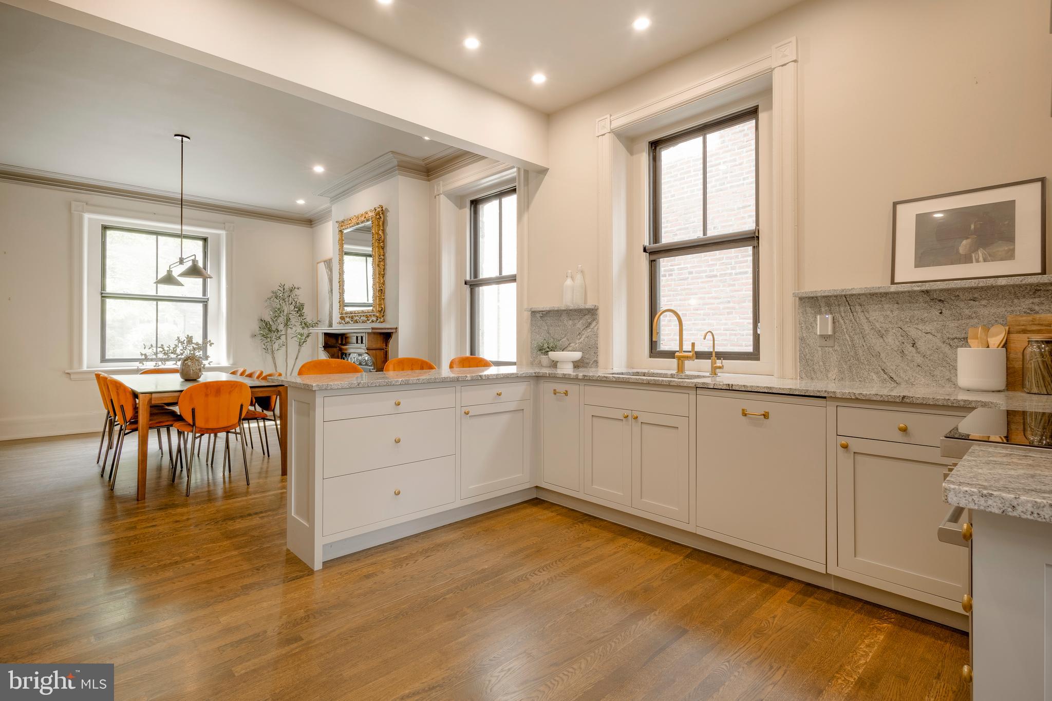148 W HIGHLAND AVENUE